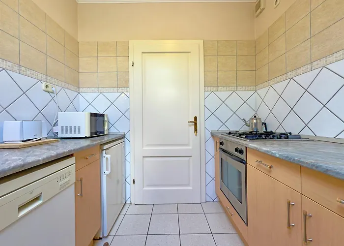 Szt. Florian Vendeghaz 3* Eger