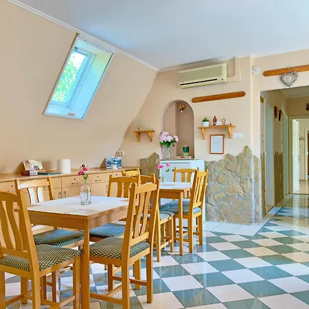 Szt. Florian Vendeghaz