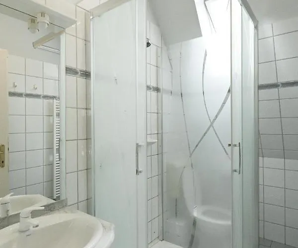 圣弗洛里安范德海兹酒店 3*